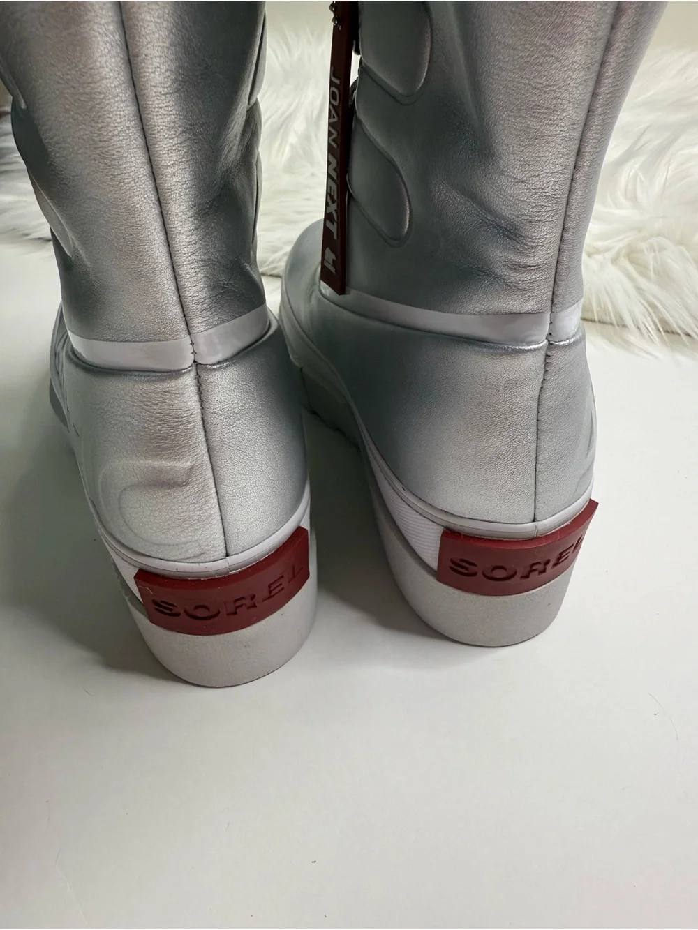 Sorel Silver Faux-Fur Platform Winter Boots Woman New Size 6.5, 7, 7.5, 8